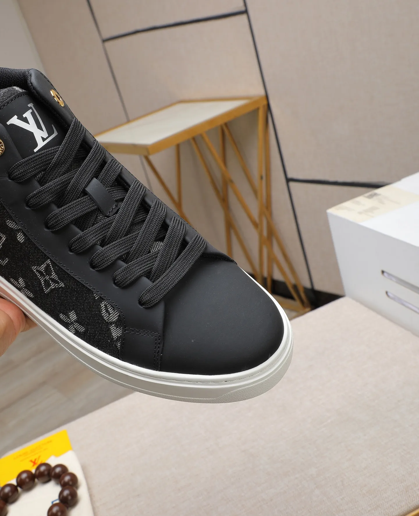 Men's shoes 💰580 📛📛【LOUIS VUITTON】Louis Vuitton official website synchronized new products 👟Milan fashion catwalk style 🇰🇾🇰🇾LV family logo, celebrity style, a must-have for fashionistas ⚠️First-layer calfskin ➕Genuine leather lining ➕Official website original version special outsole 👞Number 38-44